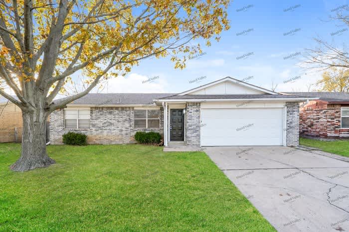 2720 South 136th East Place