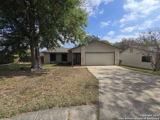 306 DELBERT DR