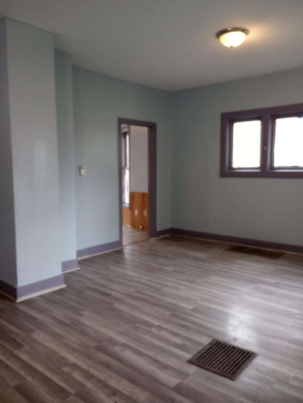 1219 Lincoln Way West