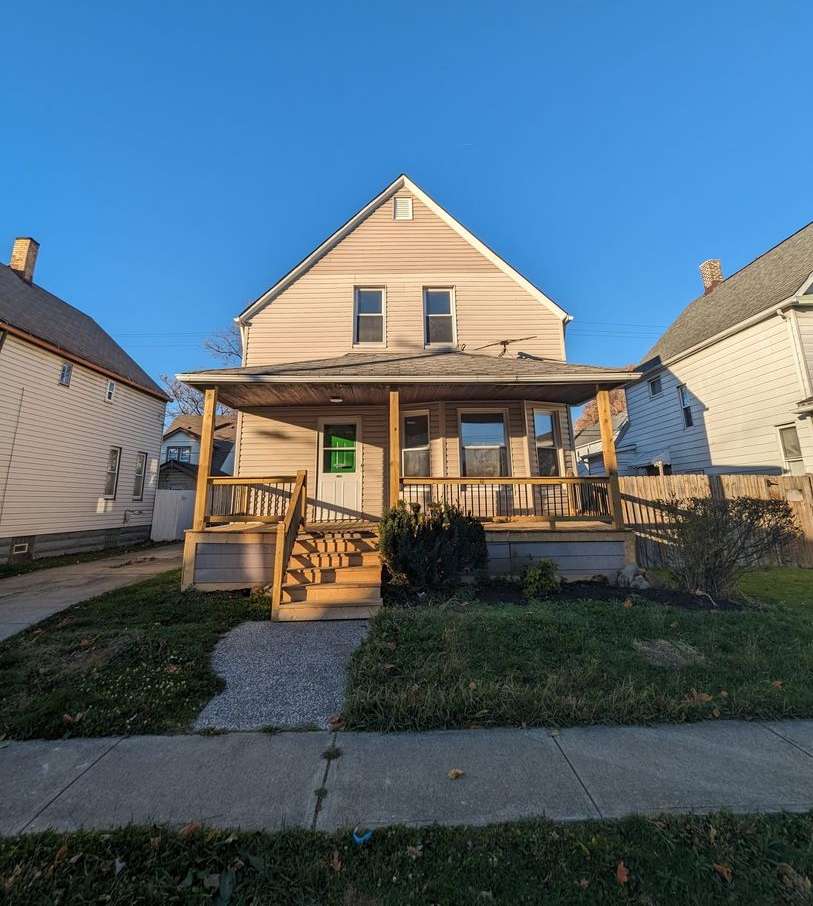 Charming 3-Bedroom Property in Prime Location, Recently Renovated