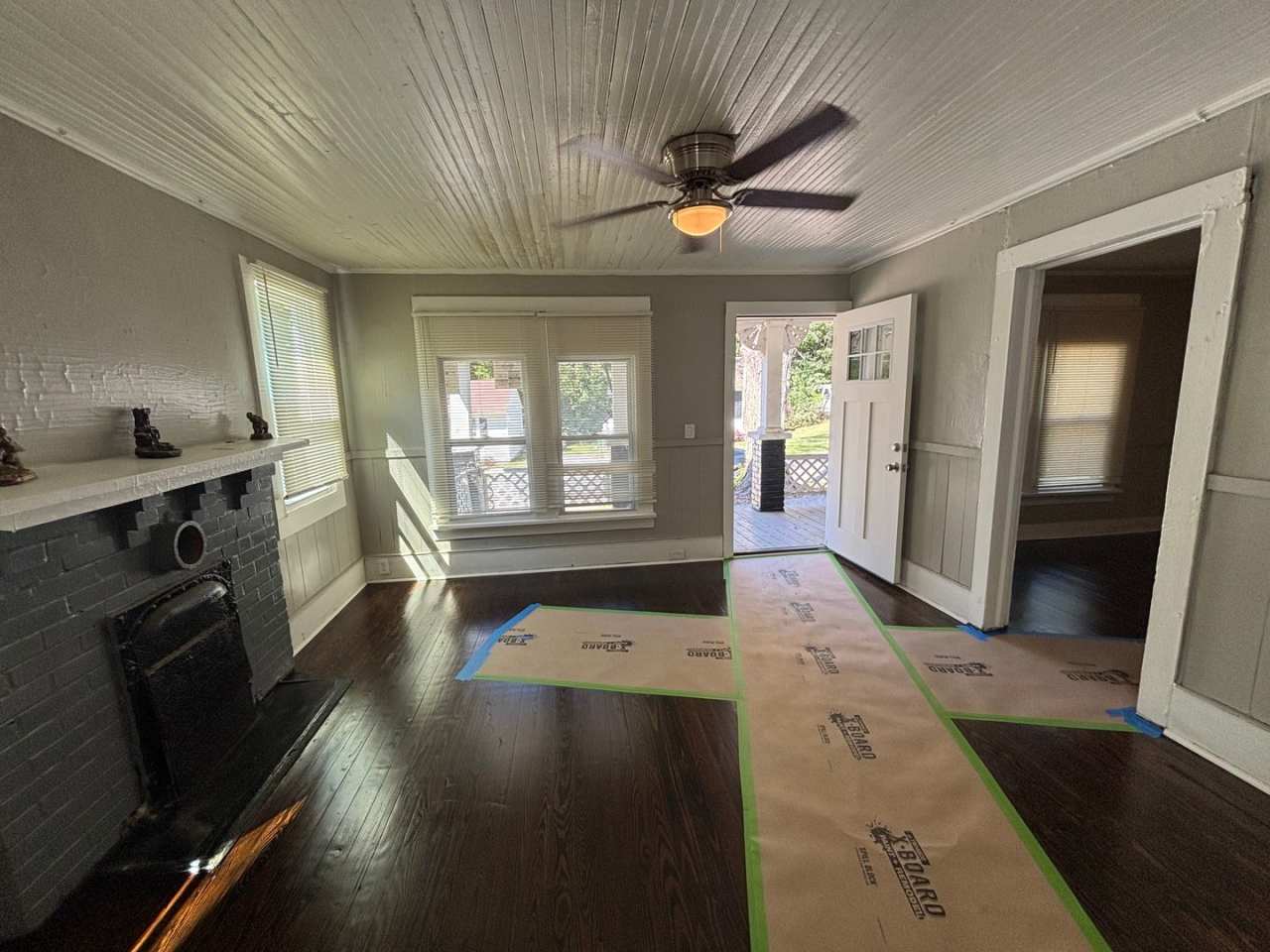 COMING SOON!!! Spacious 3/1House! DEPOSIT-FREE Renting option thru OBLIGO! Deposit Alternative available.