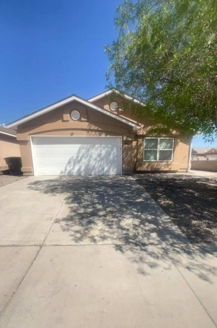 Beautiful Southwest Location 3 bedroom 2 bath 2 car garage