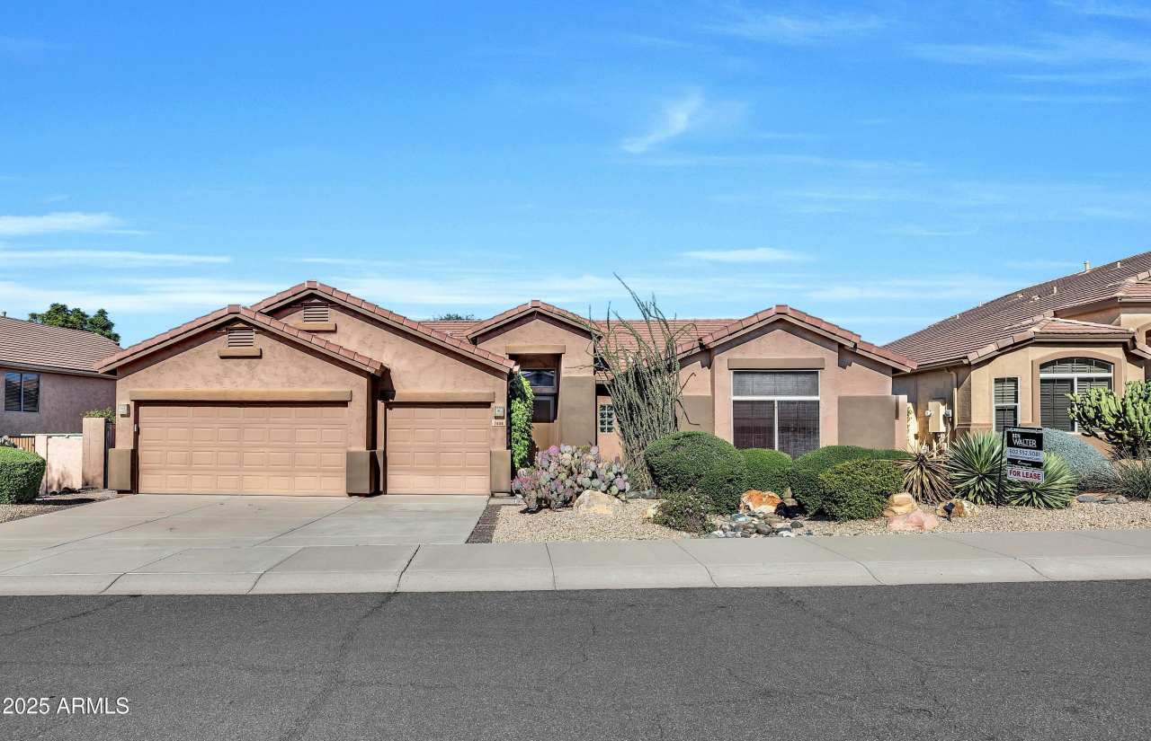 7446 E GLENN MOORE Road