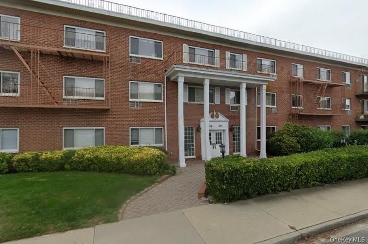 88 Lenox Road unit: 2E