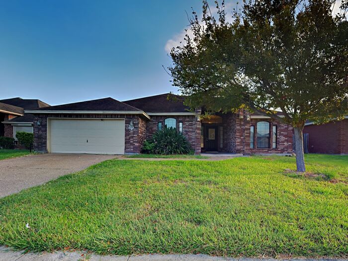 6818 King George Place