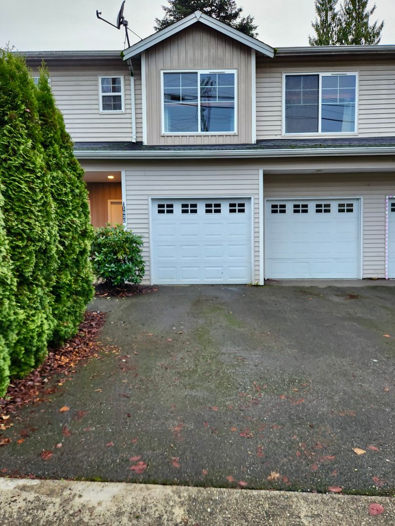 Beautiful 3 Bed / 2.5 Bath Townhome in Lake Stevens