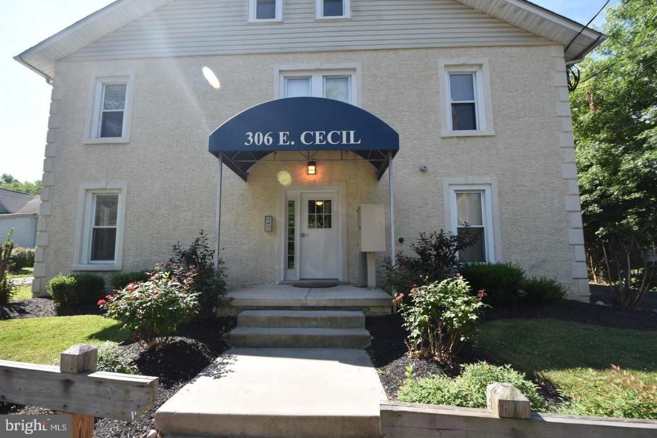 306 E CECIL Avenue unit: 3