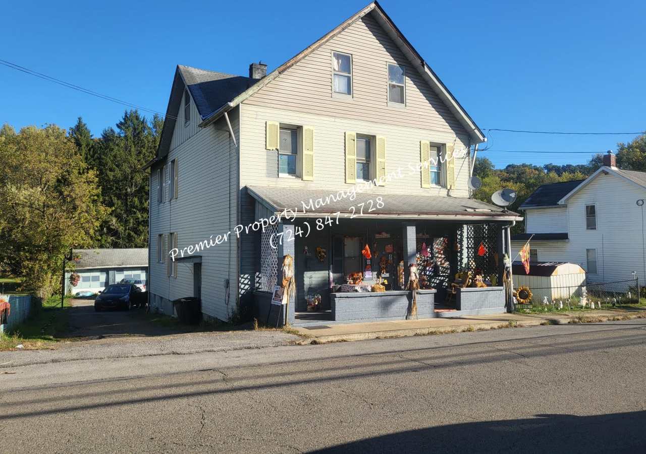 465 Zeigler Avenue - 2nd Floor Left