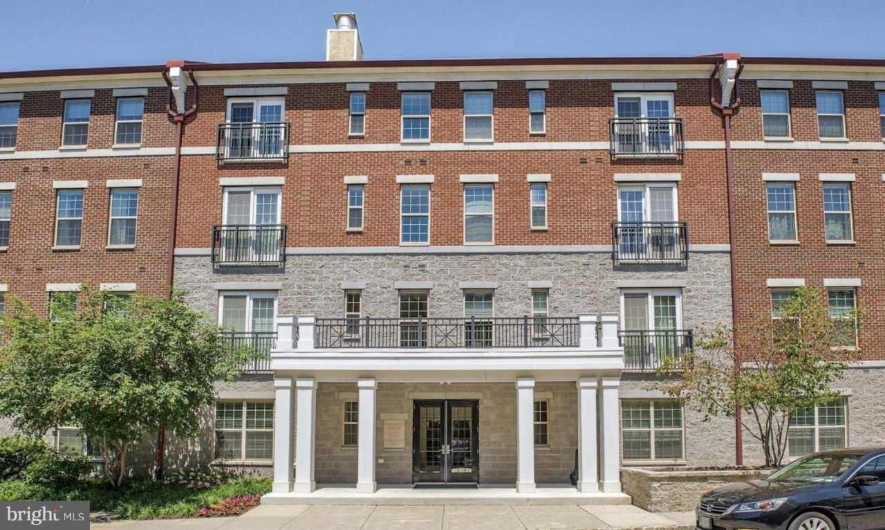 800 ADMIRALS Way unit: 1816