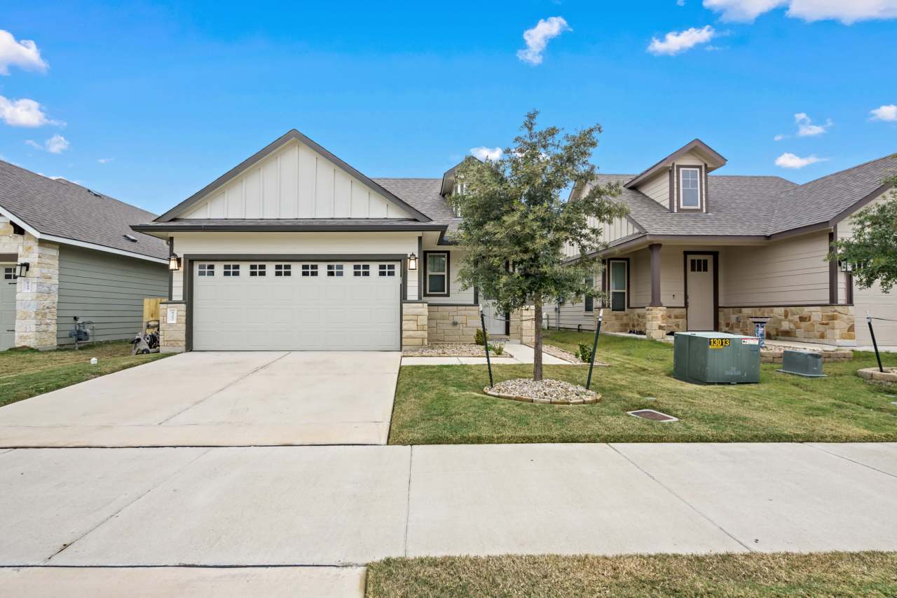 827 Mineral Wells Lane