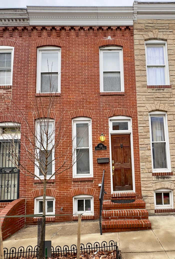 Charming 2 Bedroom/2.5 Bathroom in South Baltimore, MD!
