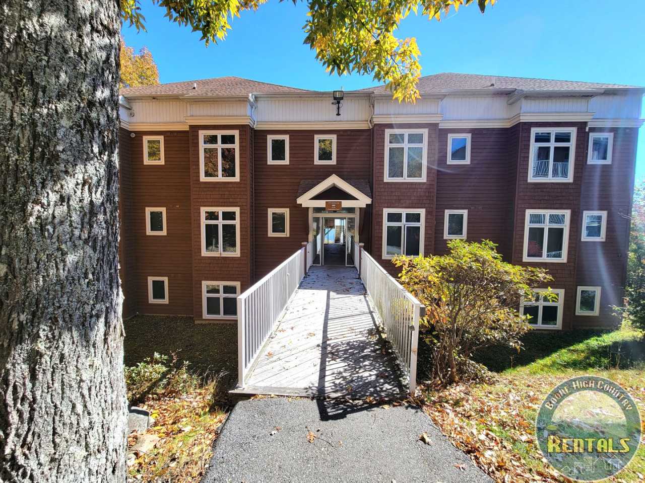 One Bedroom Condo in Art of Living Center