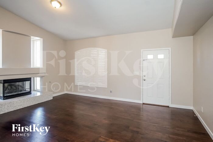 1605 Silver Knoll Avenue