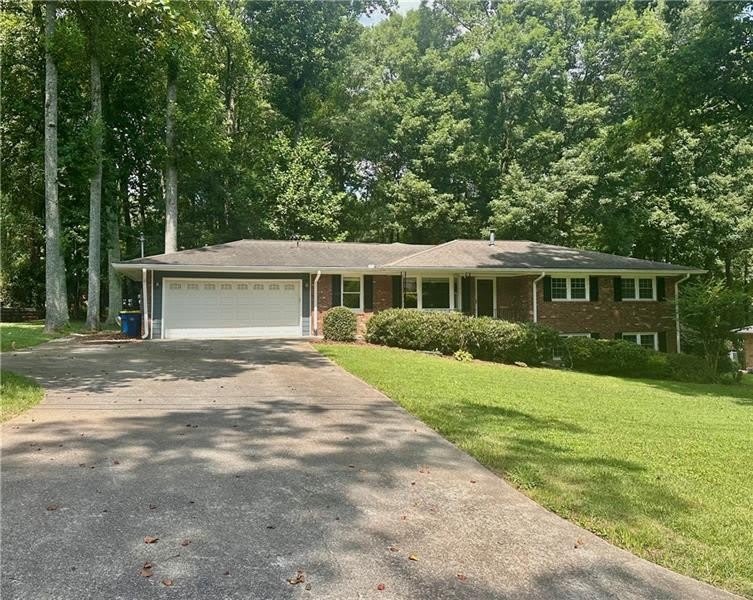 2805 Pine Hill Drive