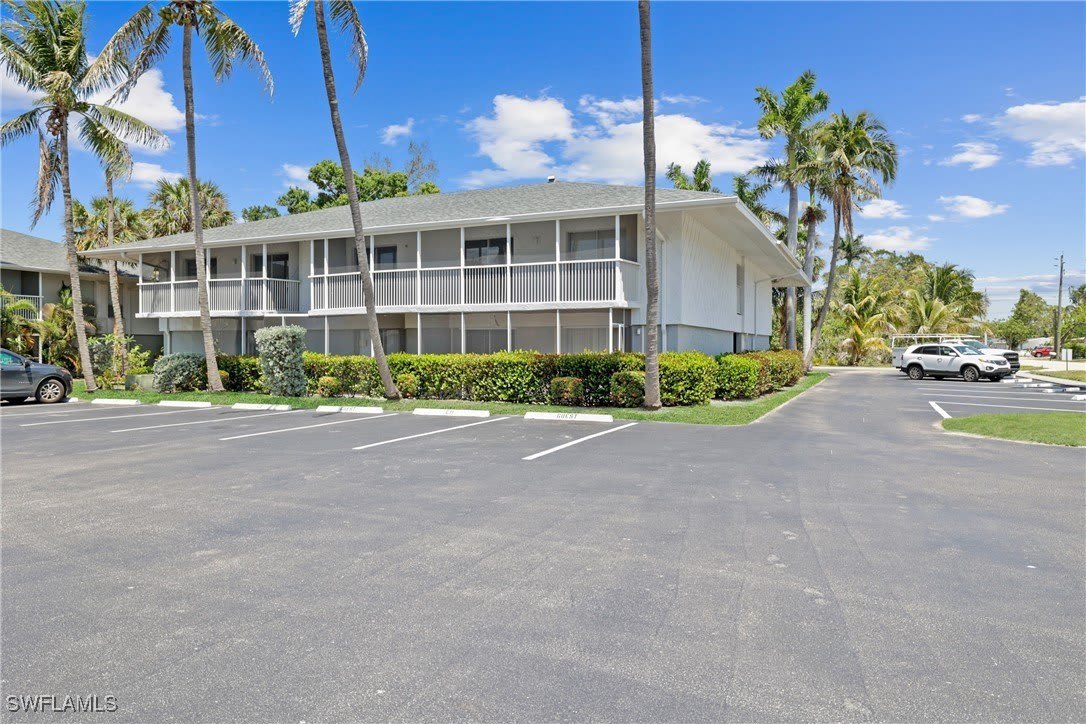 1849 Maravilla Avenue unit: C10