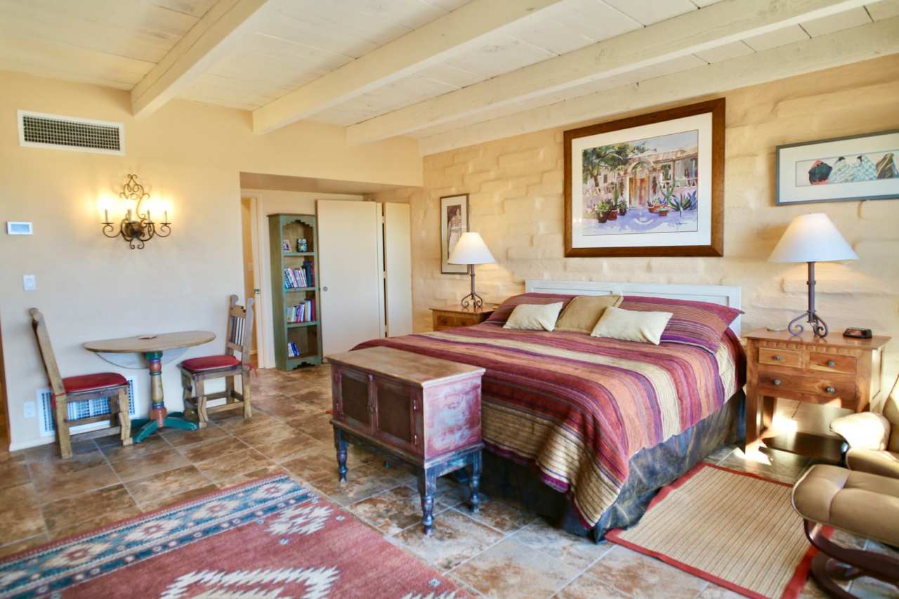 2 Bedroom 2 Bath Gem With City and Mountain Views