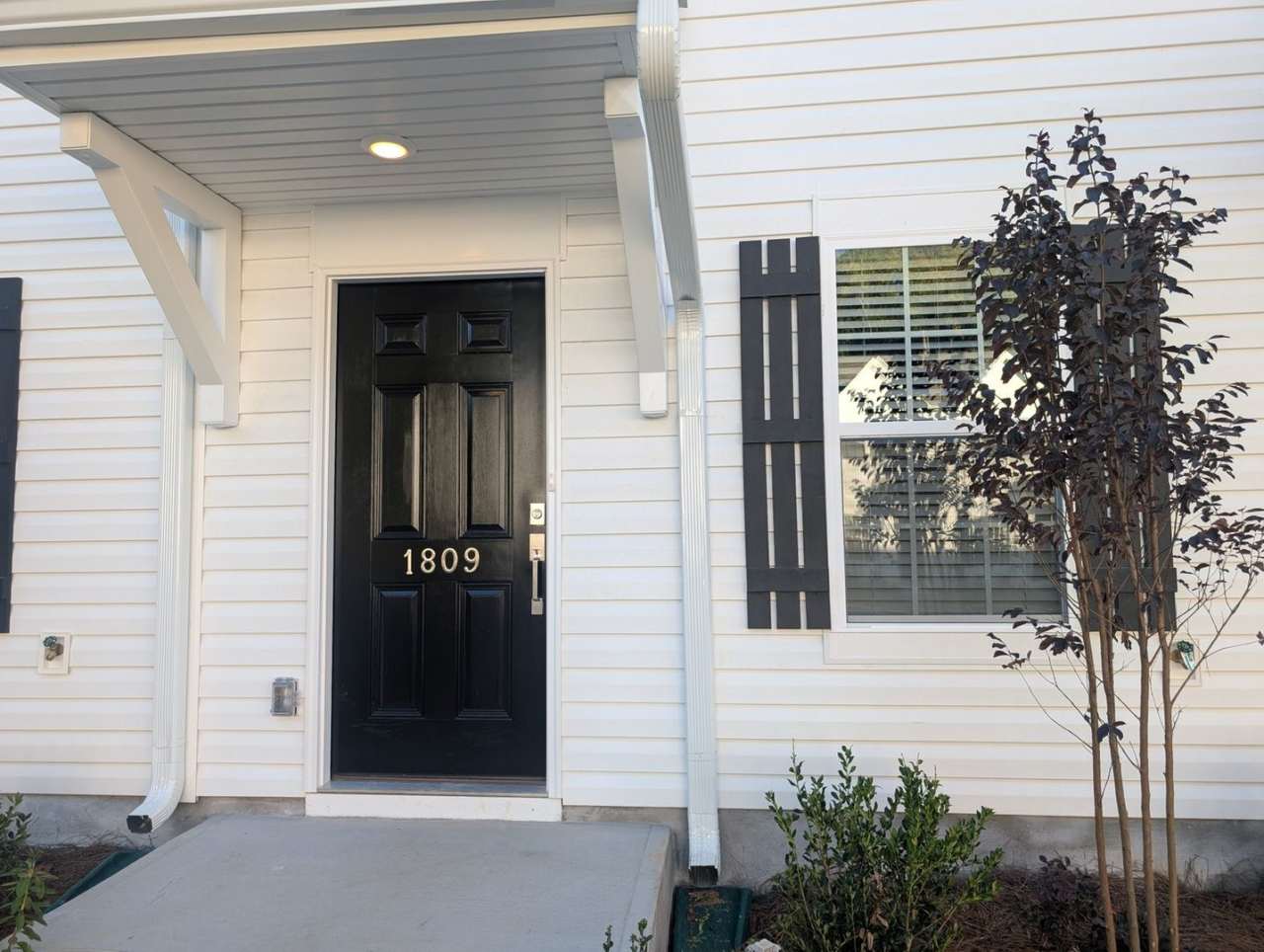 Charming 2BR Townhome in Winston Salem close to Costco and Sams club