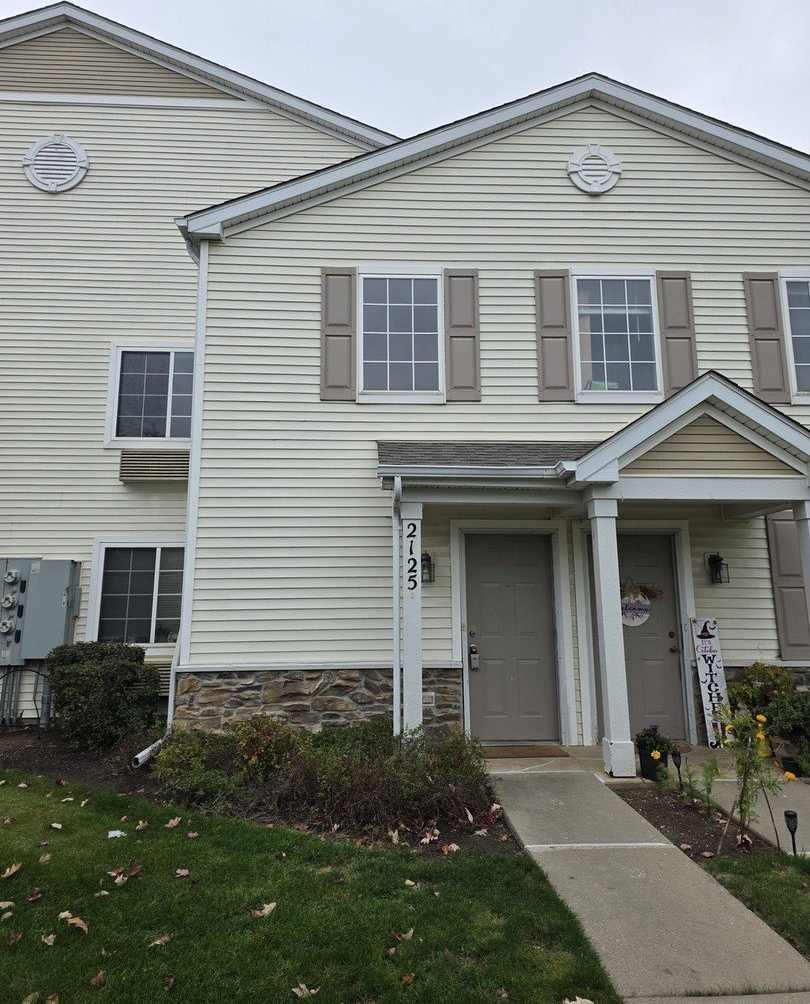 2125 Silverstone Drive