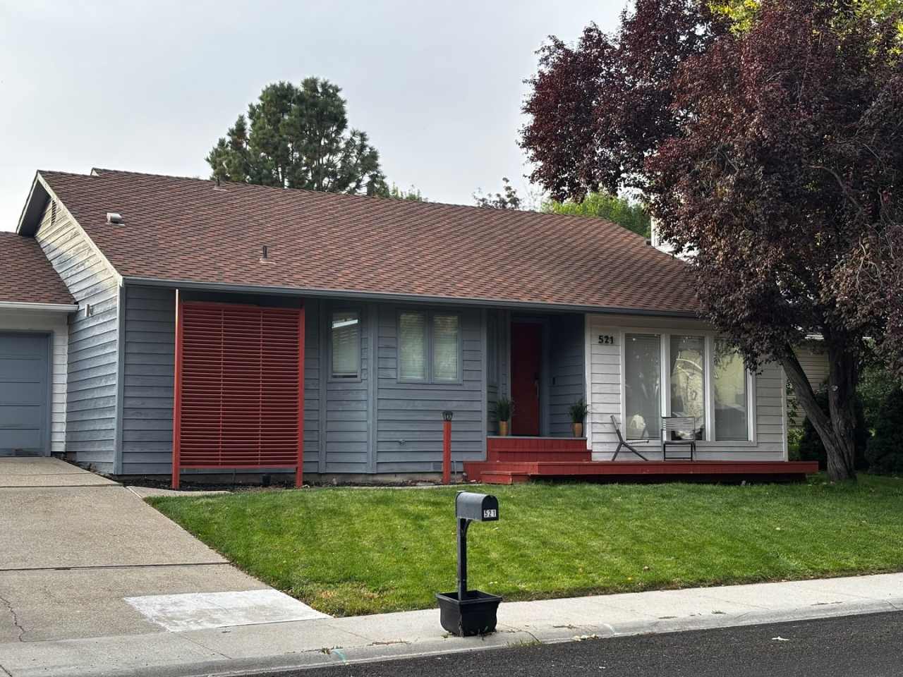 Furnished Short-Term Rental in Eagle – Pool  Prime Location!