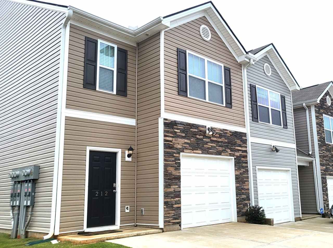 New Three Bedroom Townhouse in Greer SC! Move-In Special!