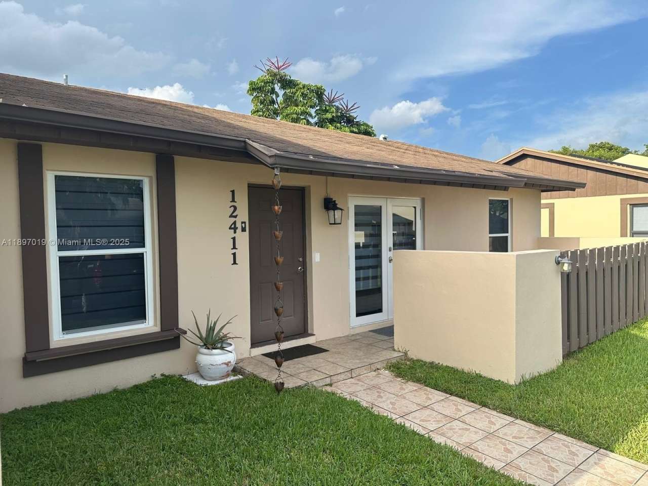 12411 SW 110th S Canal St Rd