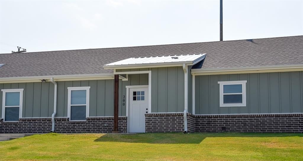 1340 County Road  2175