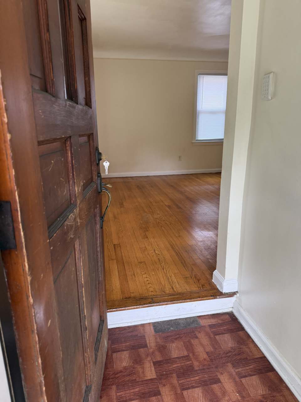 6142 Marseilles Street