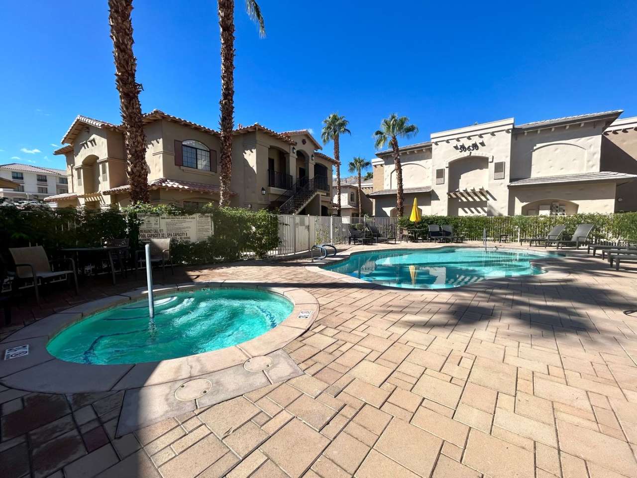 AVAILABLE NOW!!! DOWNSTAIRS 1 Bedroom 1 Bathroom La Quinta Condo