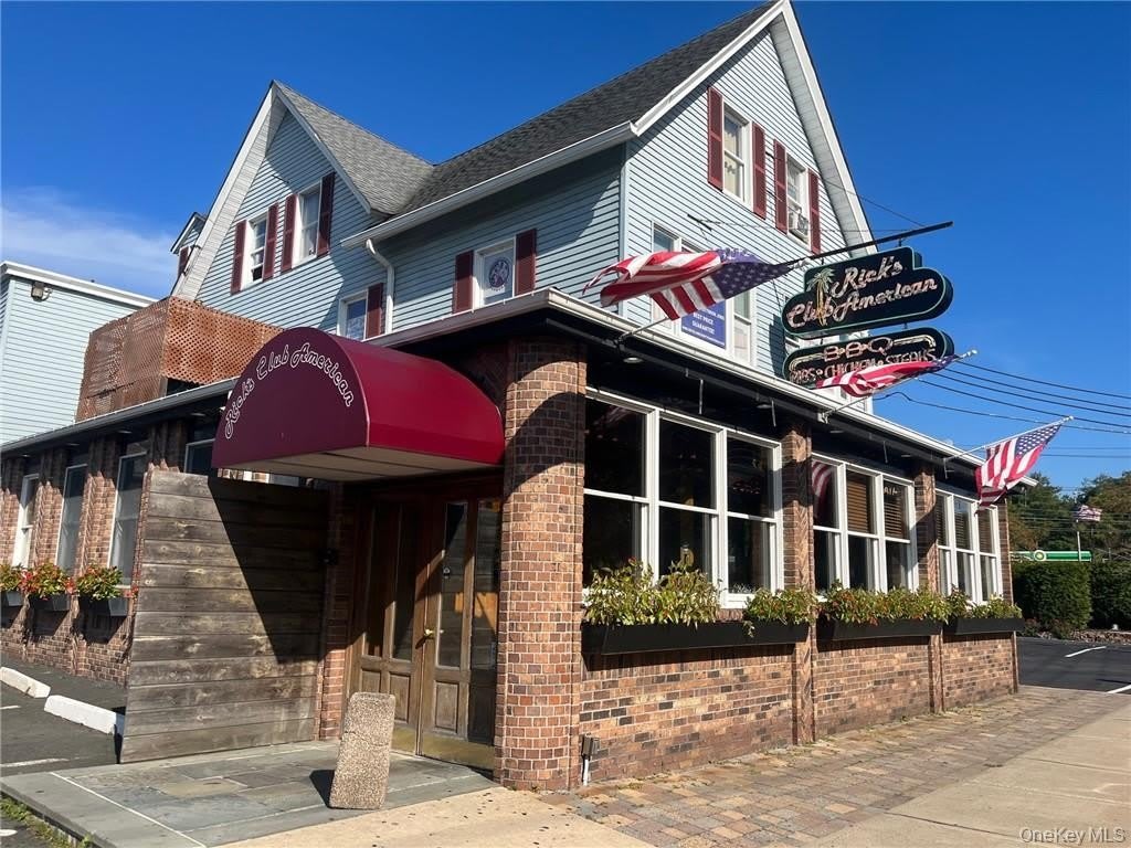 100 Lake Road unit: 8