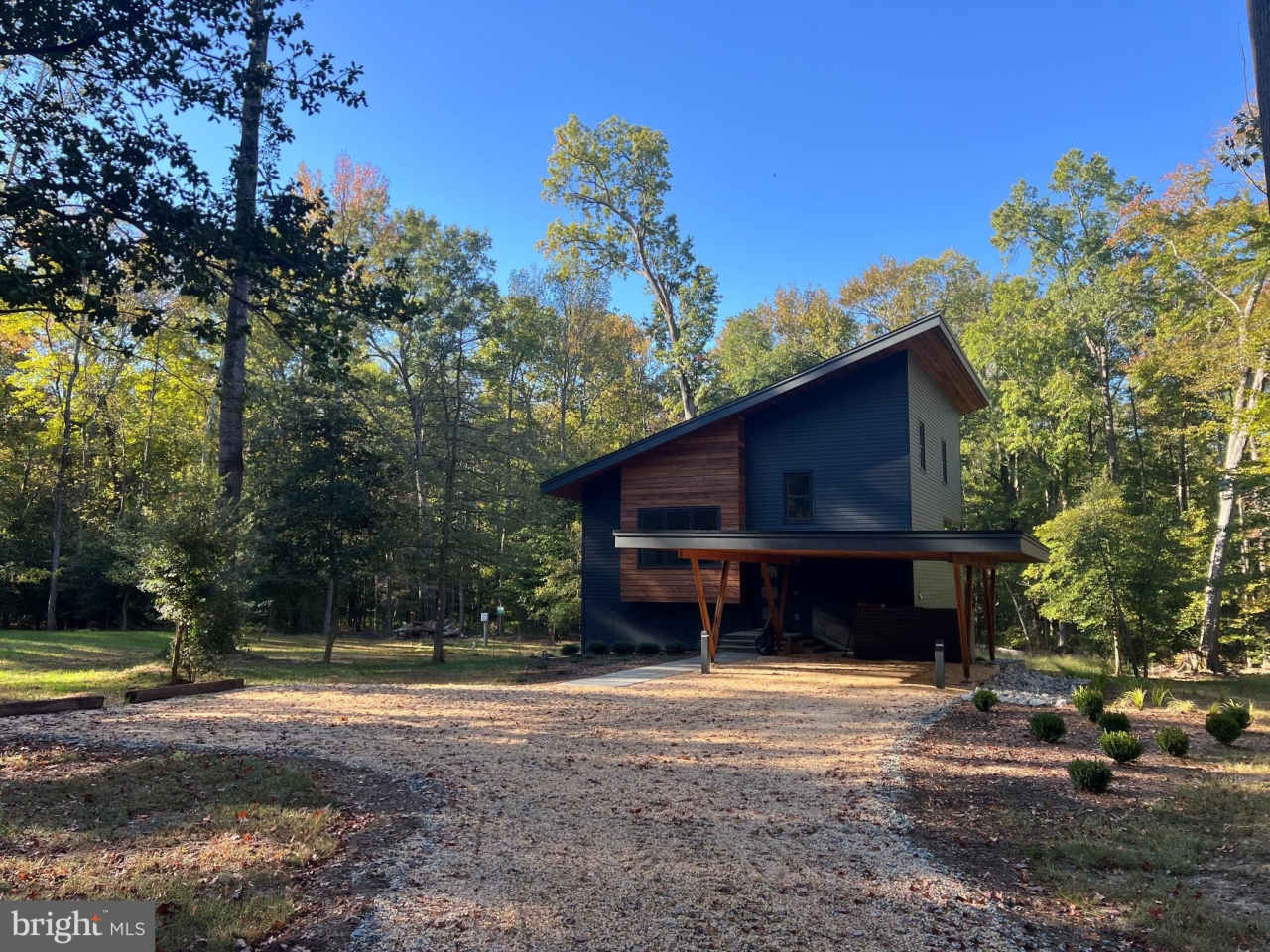 48 WALLER POINT Drive