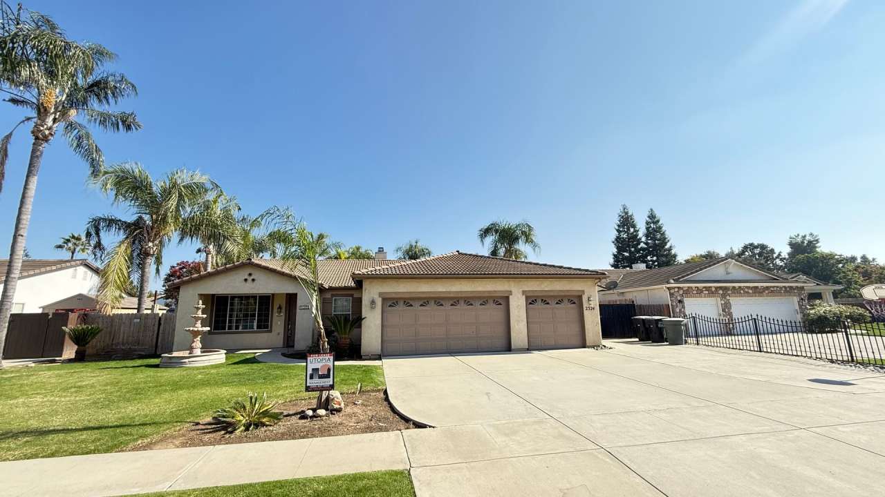 3 Bedroom, 2 Bathroom Home with Pool located in Visalia