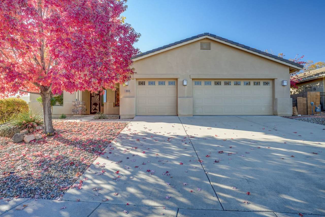 3 Bedroom, 2 Bath Home in Prescott!