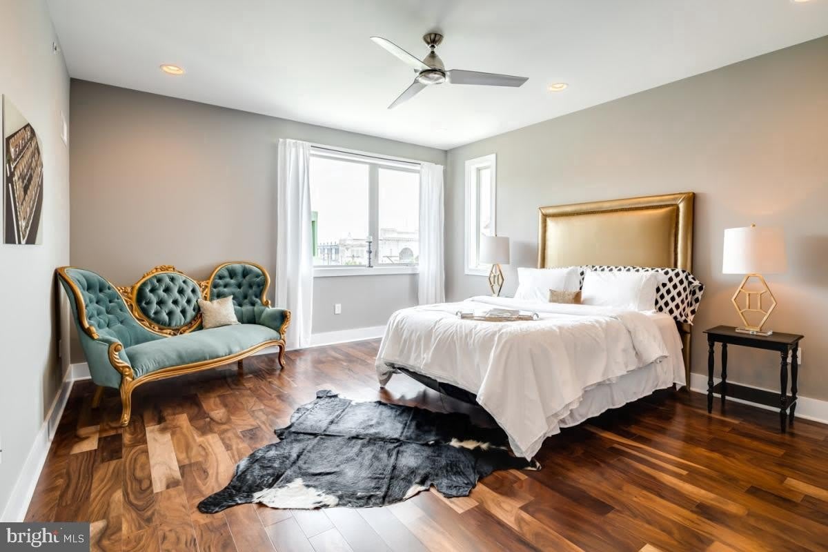 740 S CHRIS COLUMBUS BOULEVARD