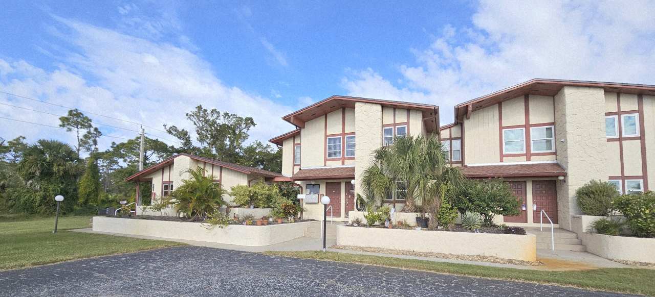 93 Boundary Blvd Apt 303