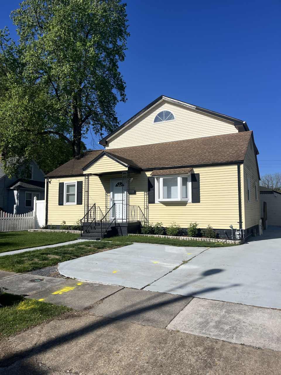 2627 McKann Avenue - 3