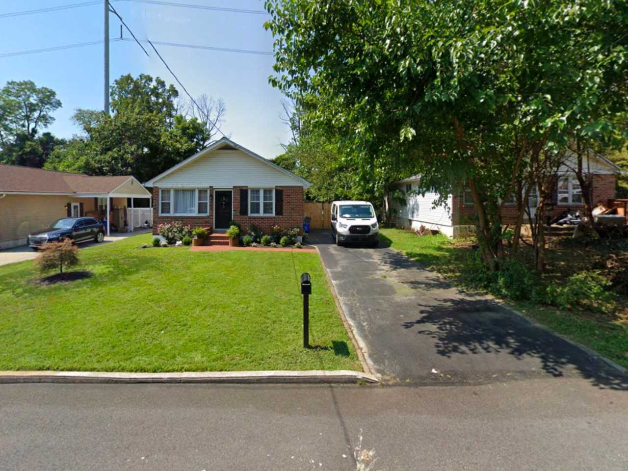 Renovated 3 Bed Single Family Ranch Home on Quite Cul De Sac