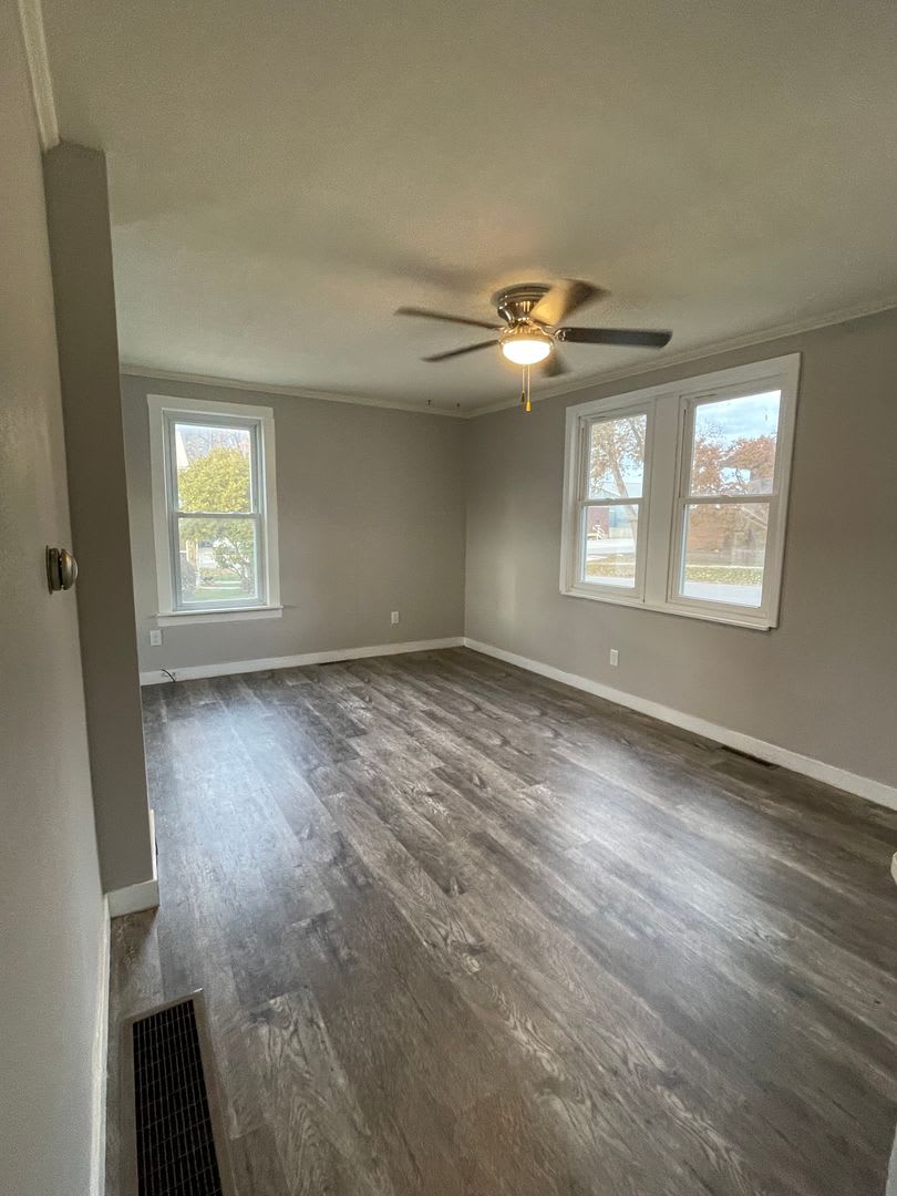 2 bd 1 ba house for rent in Hudson, IA