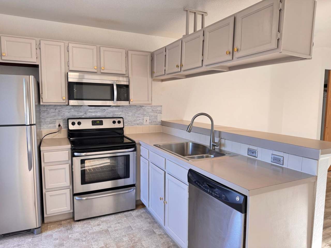 1 Bedroom Condo with In-Unit Laundry and Private Patio