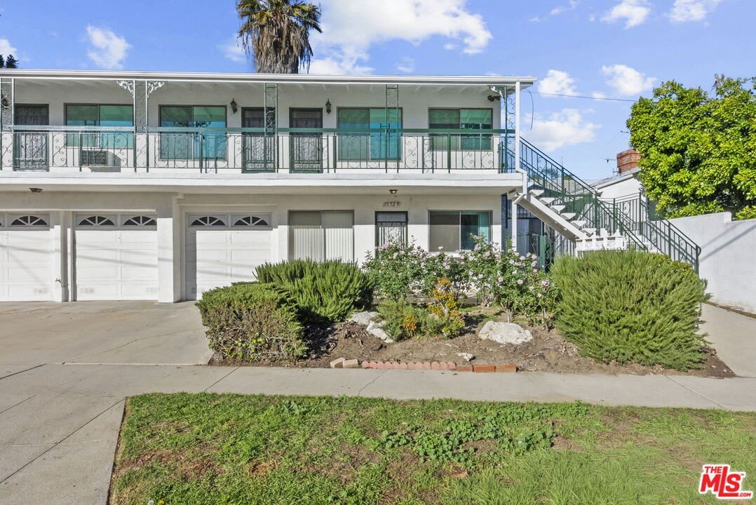 15529 Moorpark St unit: Apt. 3