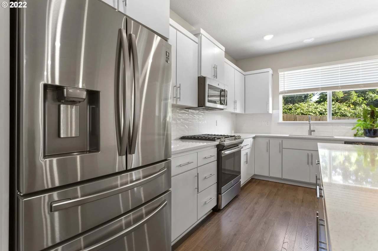 16760 Southeast Fox Glen Court