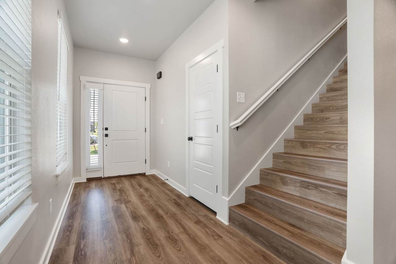 BIRDMASTER DRIVE RESIDENCES