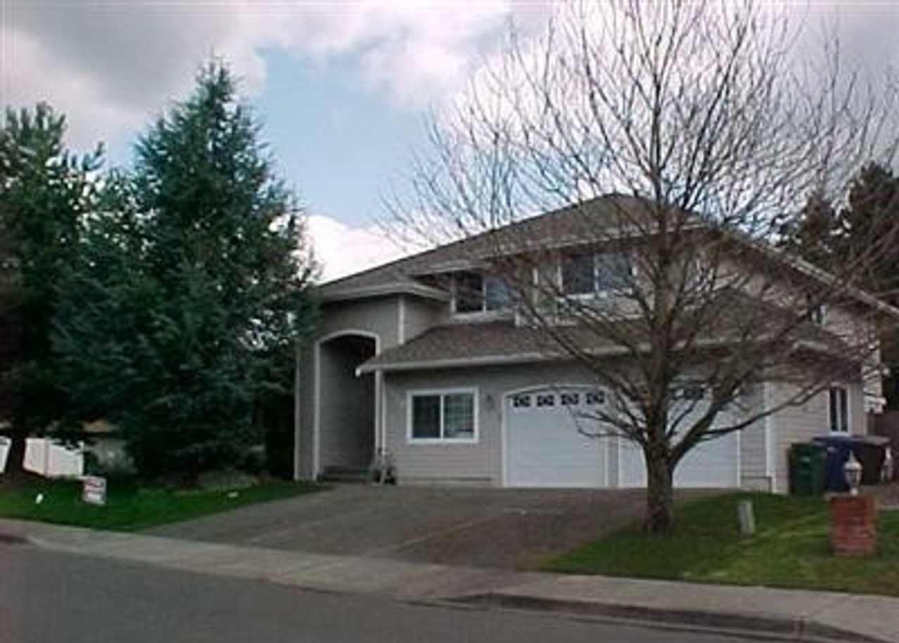 Beautiful 5 Bed 3 Bath Home in May Creek, Renton.