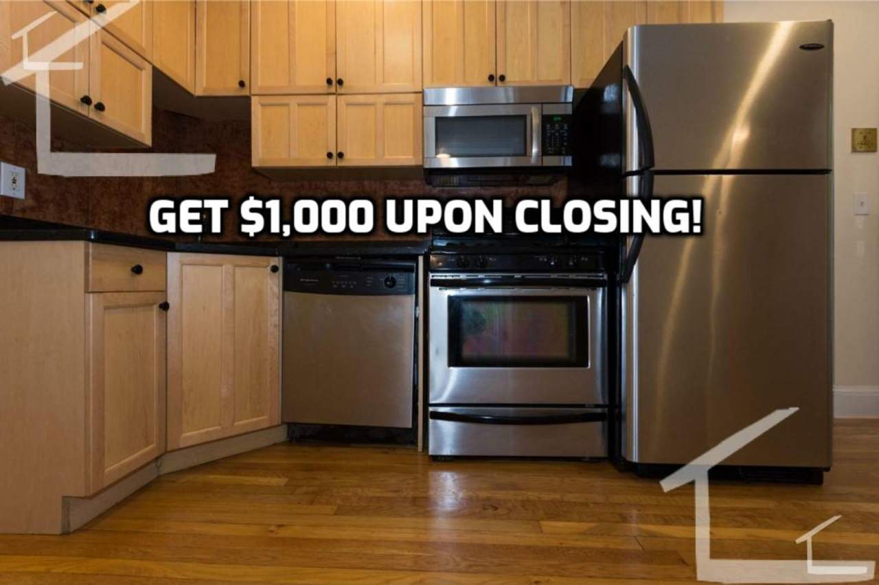 POPULAR BU SSTUDENT APT! Desirable Street near campus ! Heat  HW Inc