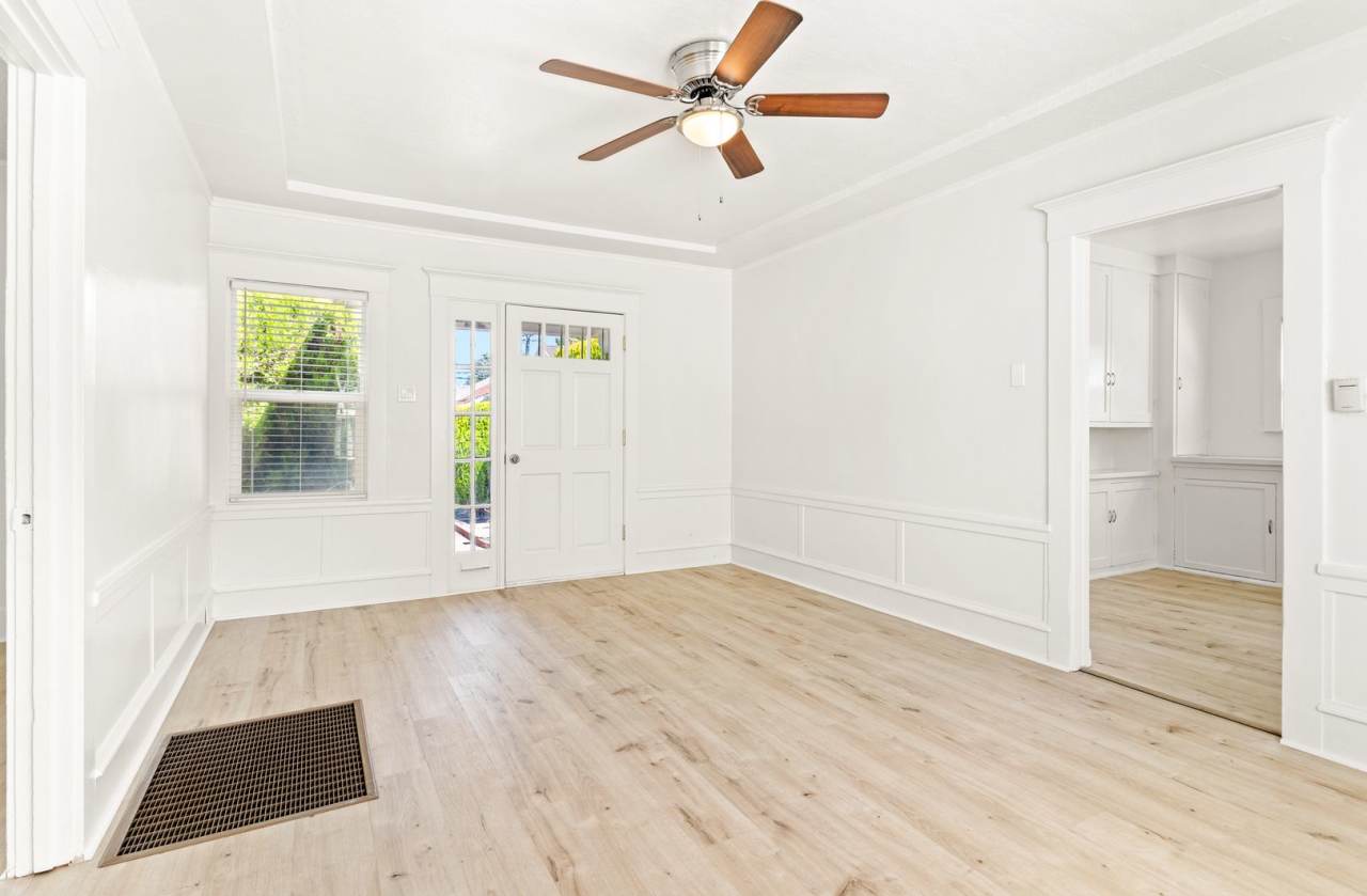 Comfort and Convenience: Cottage Living in San Leandro