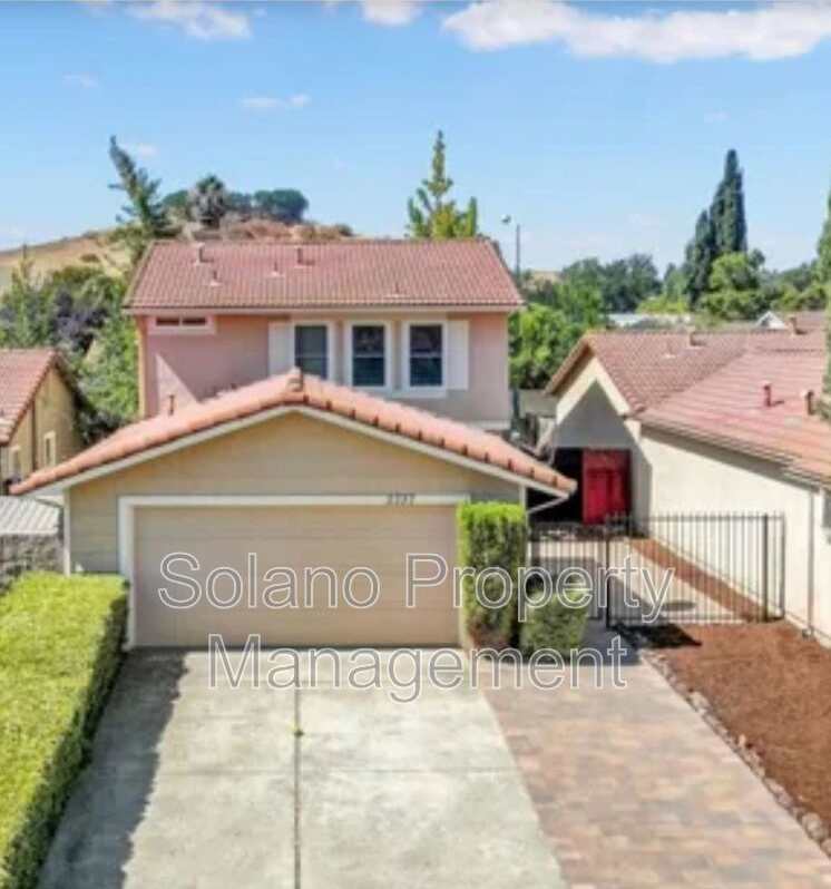 2737 Almondwood Way