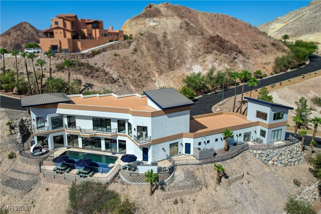 1140 Brown Hill Court