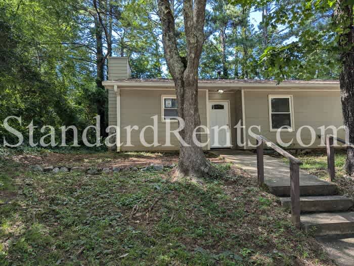 461 Booth Circle Southwest