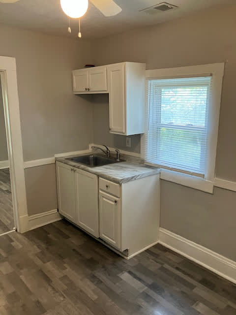 3995 Valley Road - 4