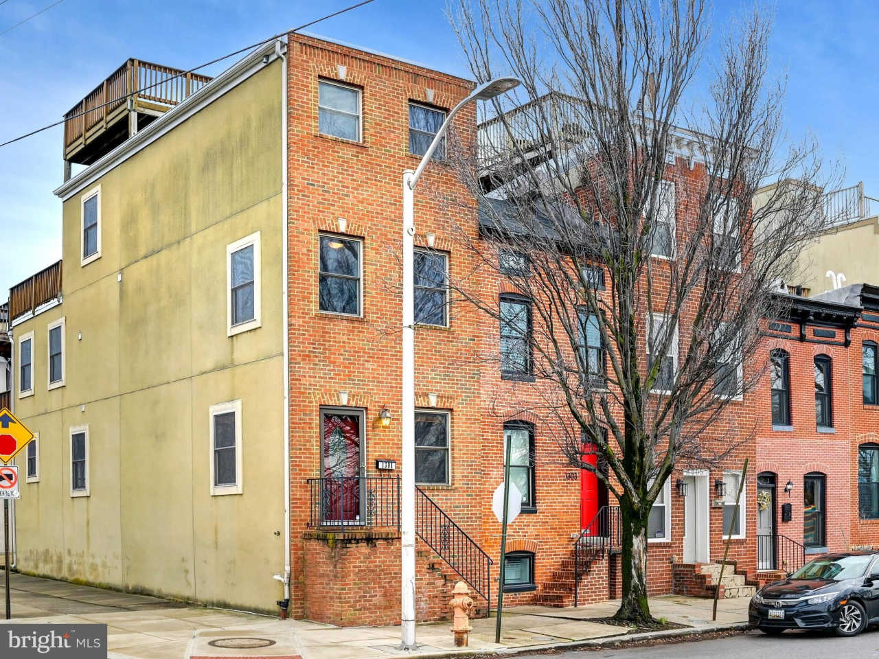 1301 S CLINTON STREET