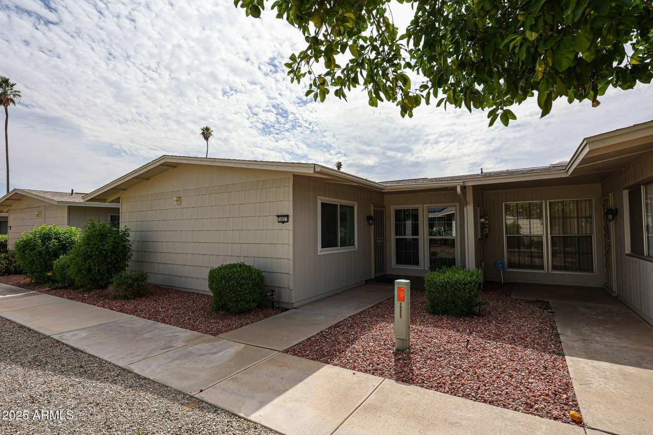 10827 W SANTA FE Drive